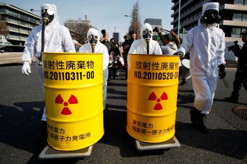 日本核废水桶_日本核污水储蓄罐_日本核污水桶装